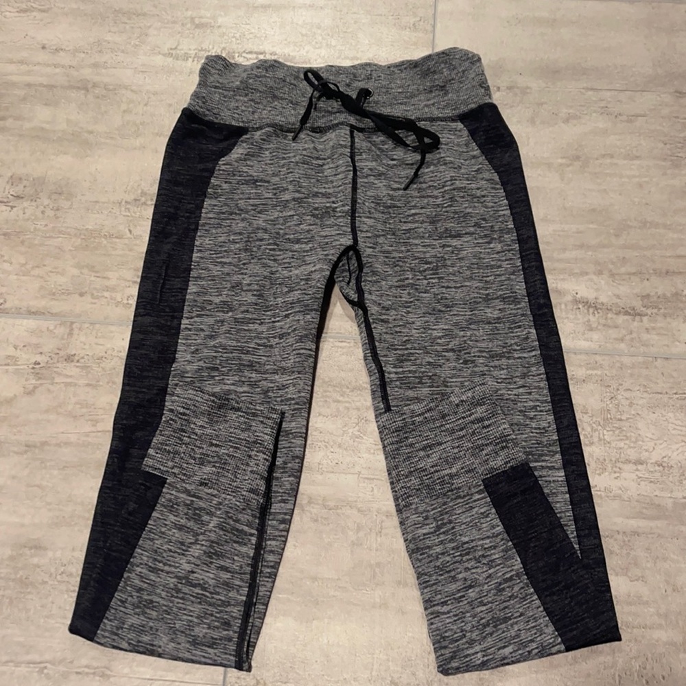 Pink active leggings
